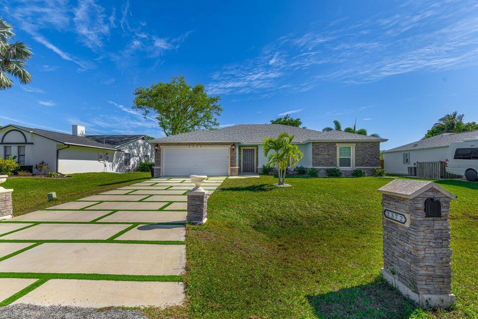 2372 SE Maslan Avenue, Port St. Lucie, Florida 34952, USA