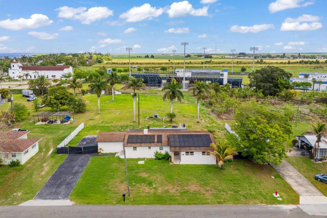 360 Kismet Avenue, Pahokee, فلوريدا 33476, الولايات المتحدة