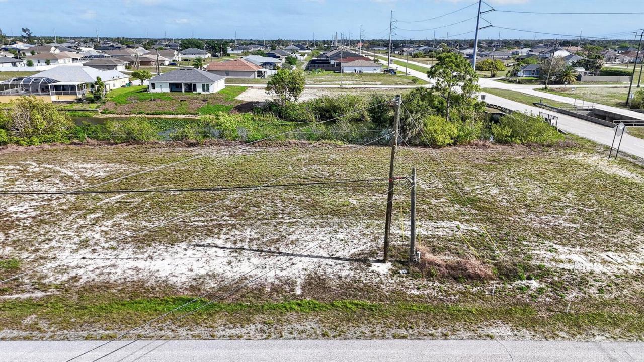 5 NW 19th Terrace, Cape Coral, Floride 33993, États-Unis