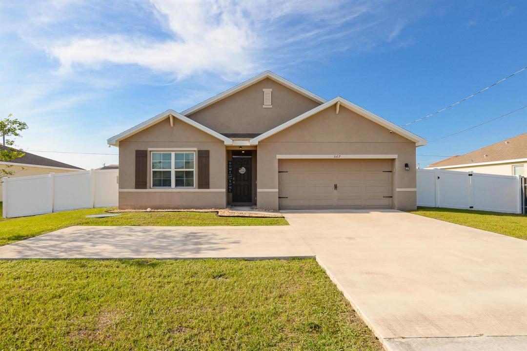 567 SW Paar Drive, Port St. Lucie, Floride 34953, États-Unis