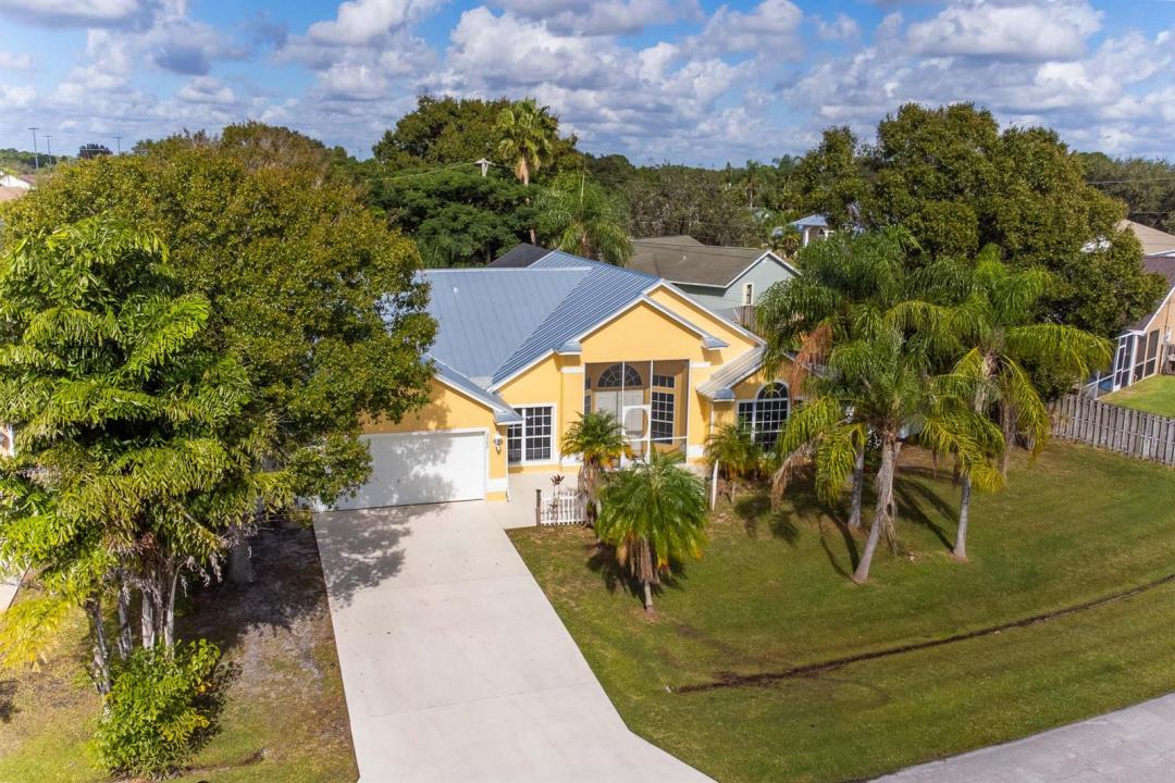 3502 SE Hyde Circle, Port St. Lucie, Floride 34984, États-Unis