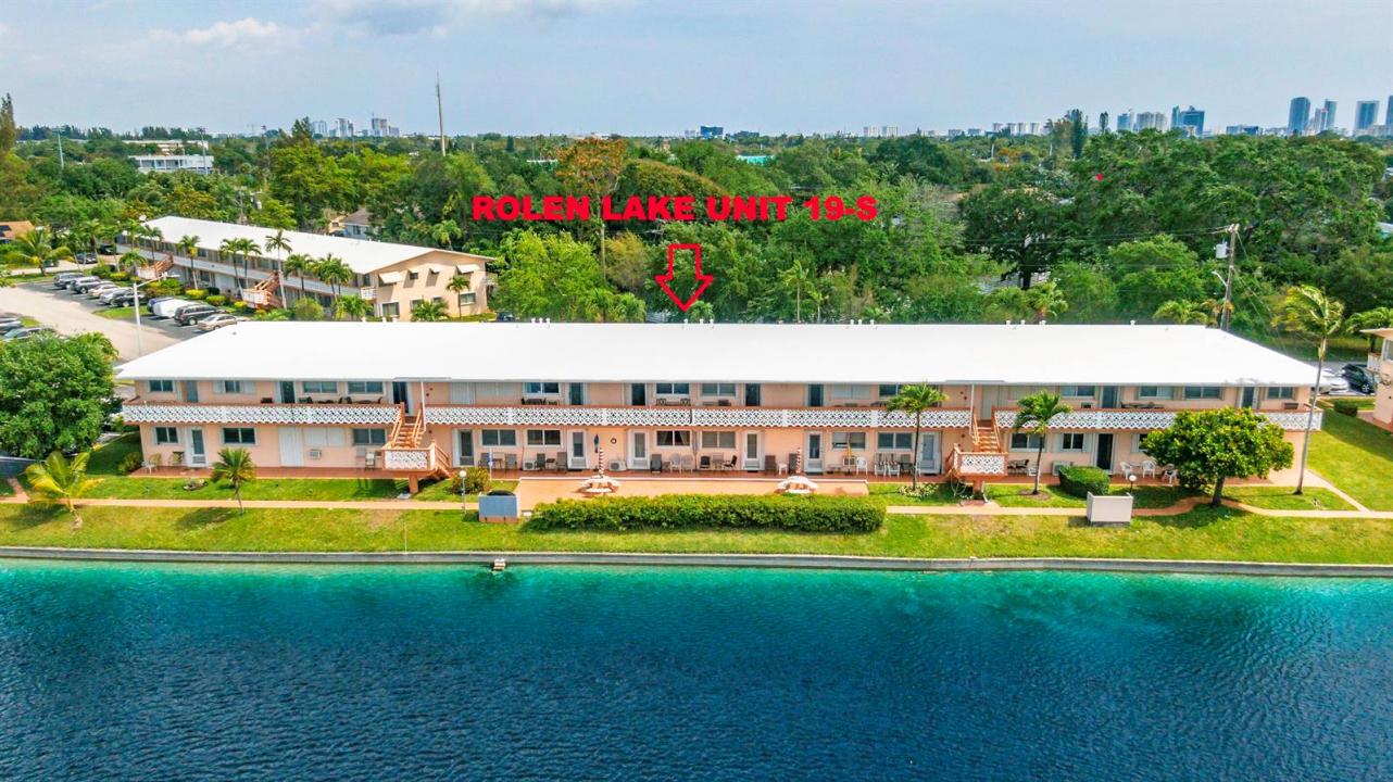 900 SW 10th Terrace S-19, Hallandale Beach, Floride 33009, États-Unis