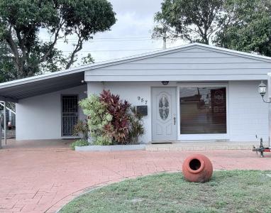 957 W 67th Street, Hialeah, Flórida 33012, Estados Unidos