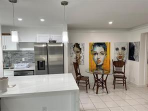 1004 Pennsylvania Avenue 3, Miami Beach, Floride 33139, États-Unis