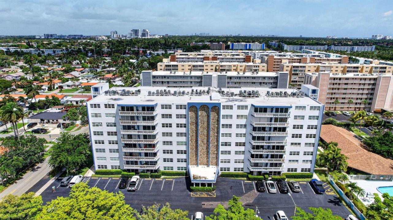 400 NE 12th Avenue 405, Hallandale Beach, Floride 33009, États-Unis