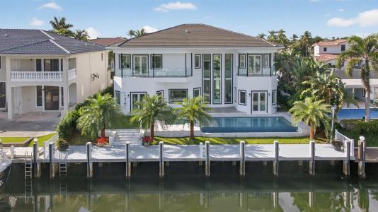 2641 NE 48th Street, Lighthouse Point, Florida 33064, USA