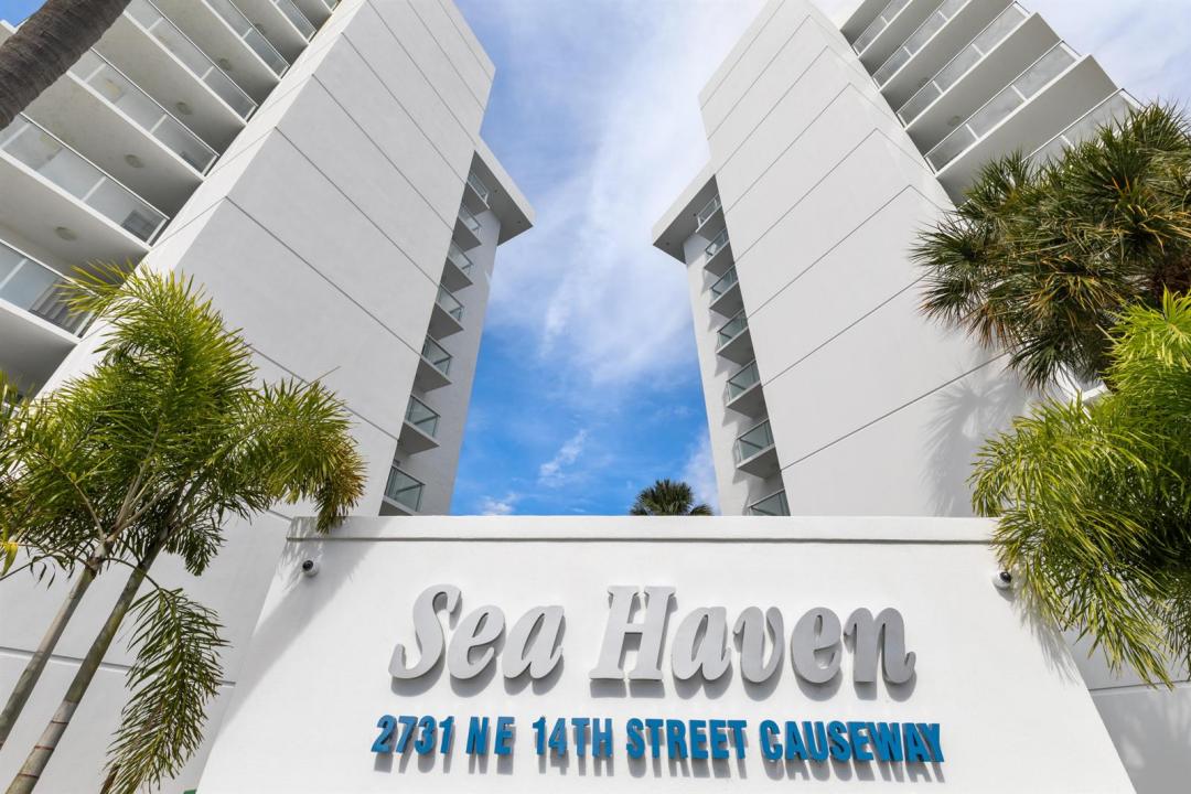 2731 NE 14th Street NE Causeway Apt 612, Pompano Beach, Florida 33062, USA