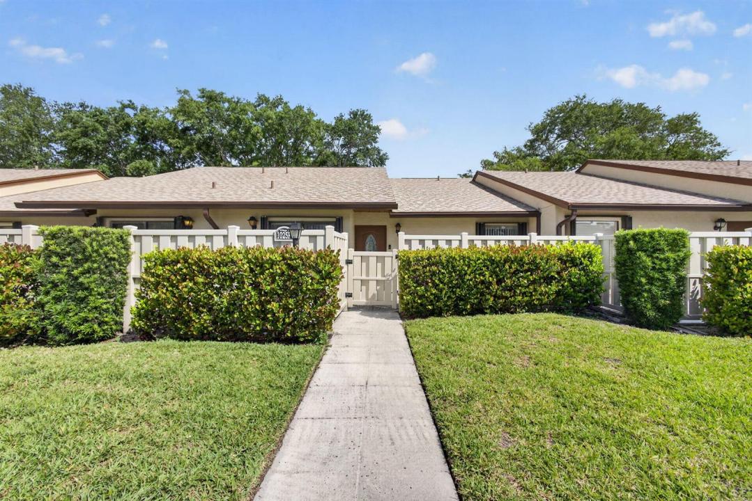 1025 Green Pine Boulevard F, West Palm Beach, Floride 33409, États-Unis
