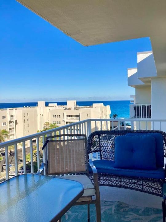 3540 S Ocean Boulevard 912, South Palm Beach, Florida 33480, USA