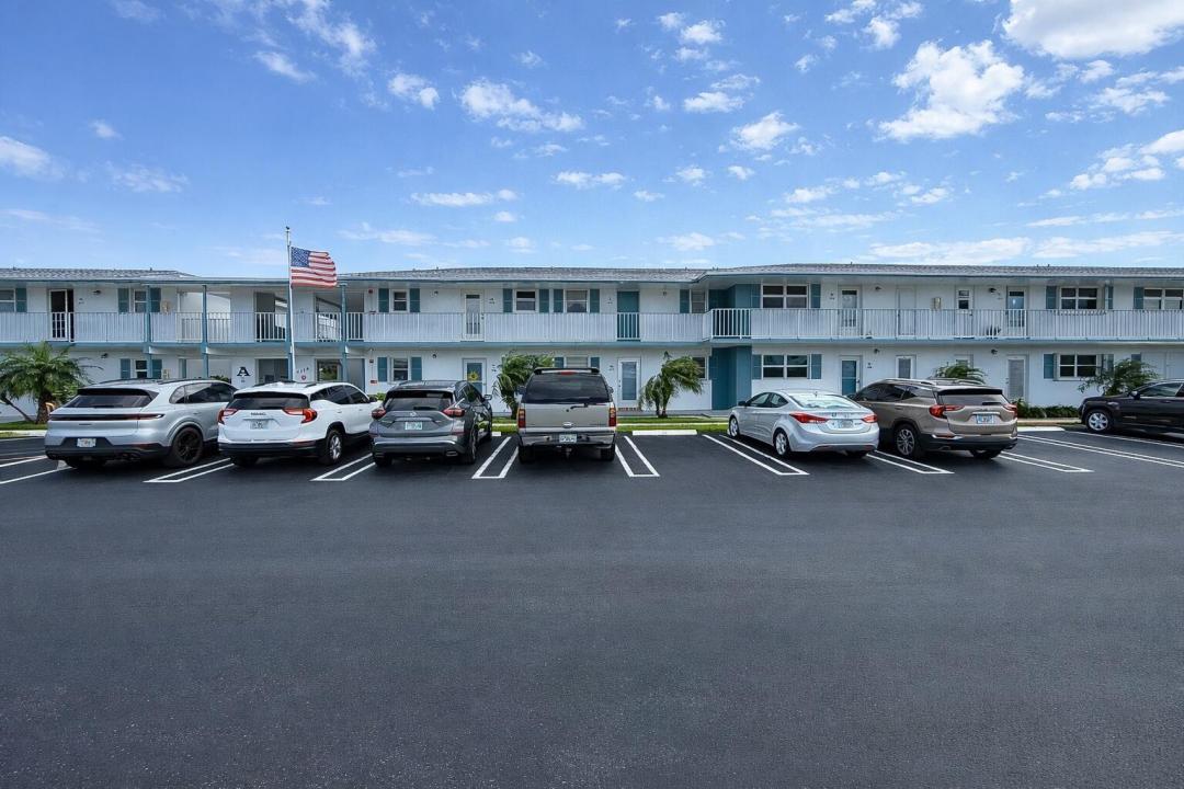 1114 Lake Terrace 205, Boynton Beach, Florida 33426, Stati Uniti