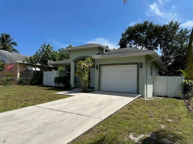 1731 Lavue Avenue, Floride 33460, États-Unis