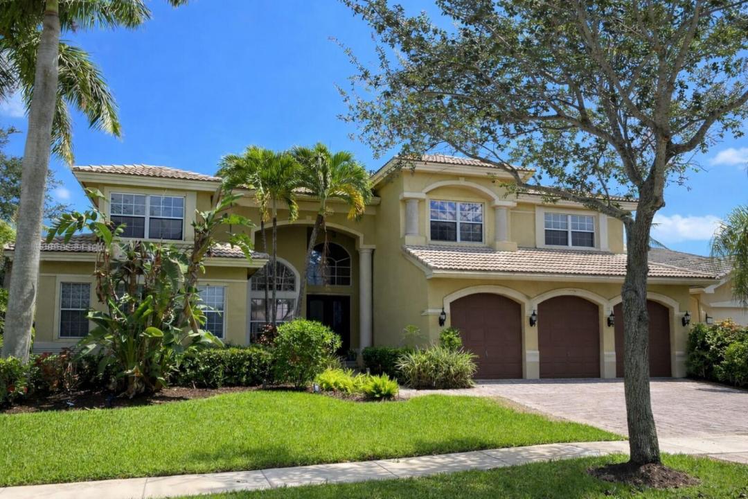 19234 S Creekshore Court, Boca Raton, Florida 33498, USA