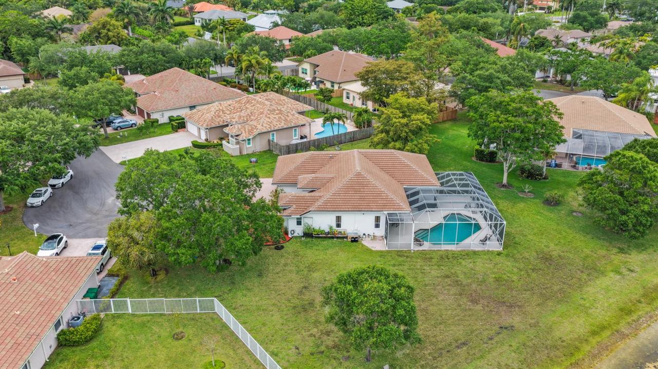 16245 Seneca Circle, Davie, Florida 33331, Stati Uniti