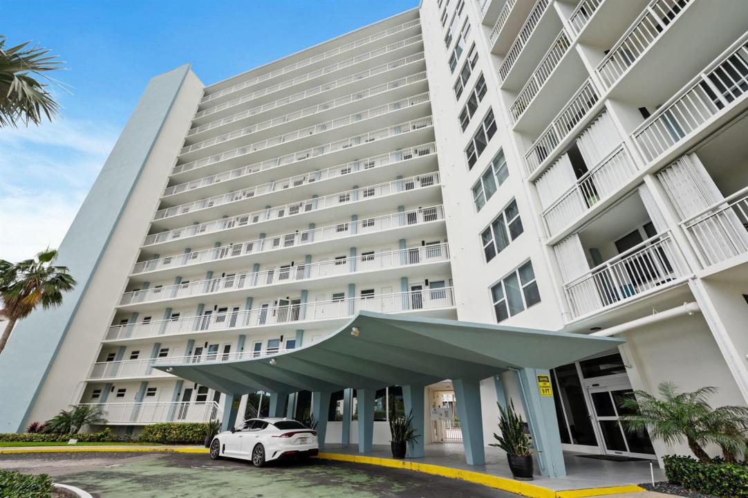 201 N Ocean Boulevard Ph2, Pompano Beach, Florida 33062, USA