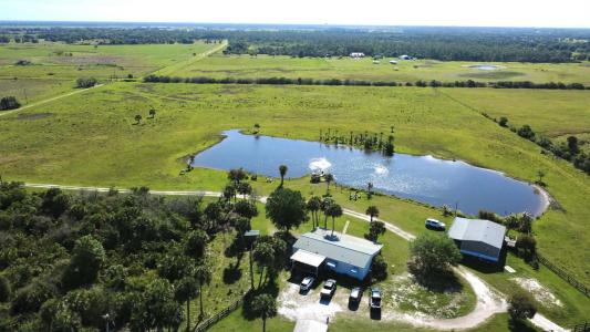 8121 NW 58th Lane, Okeechobee, Floride 34972, États-Unis