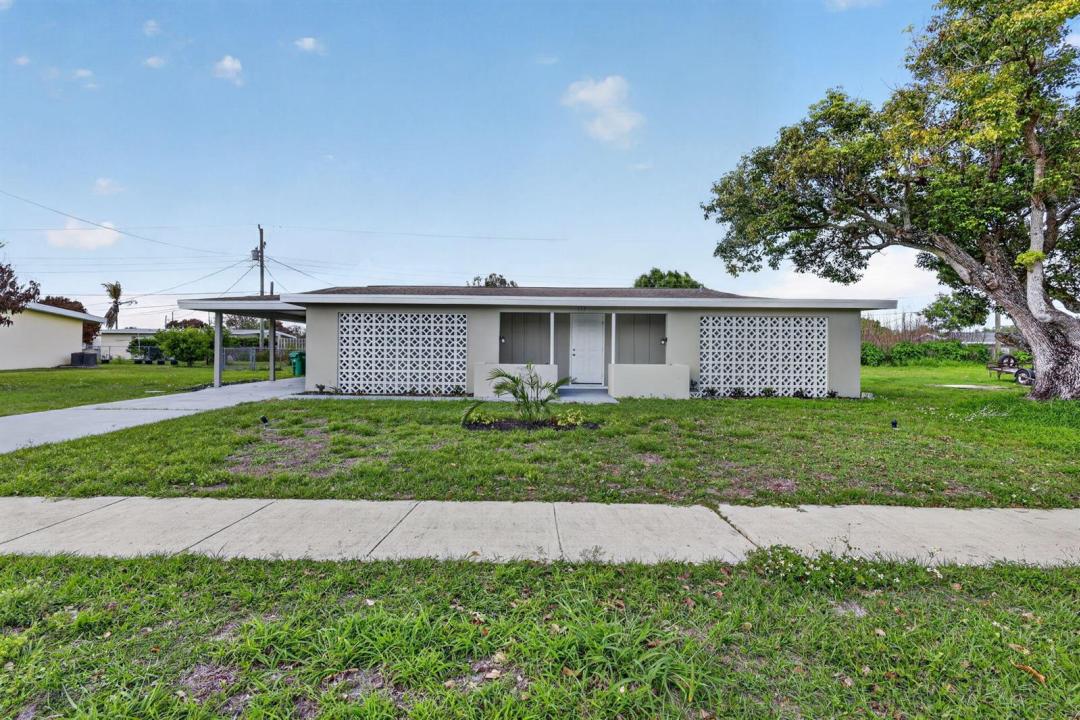 157 SE Calmoso Drive, Port St. Lucie, Florida 34983, Stati Uniti