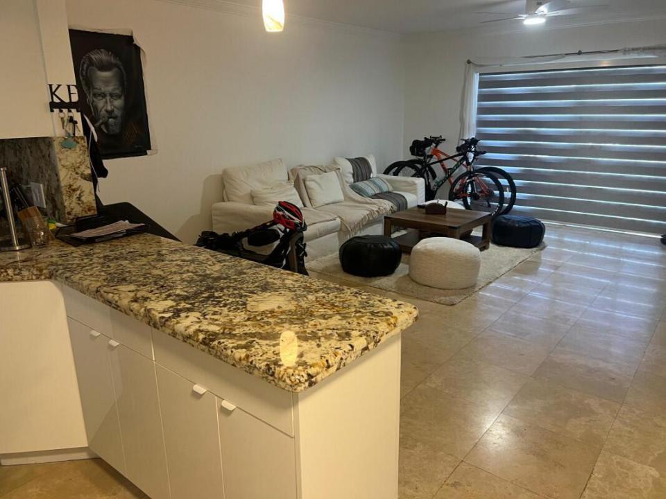 3601 NE 170th Street 207, North Miami Beach, Florida 33160, USA