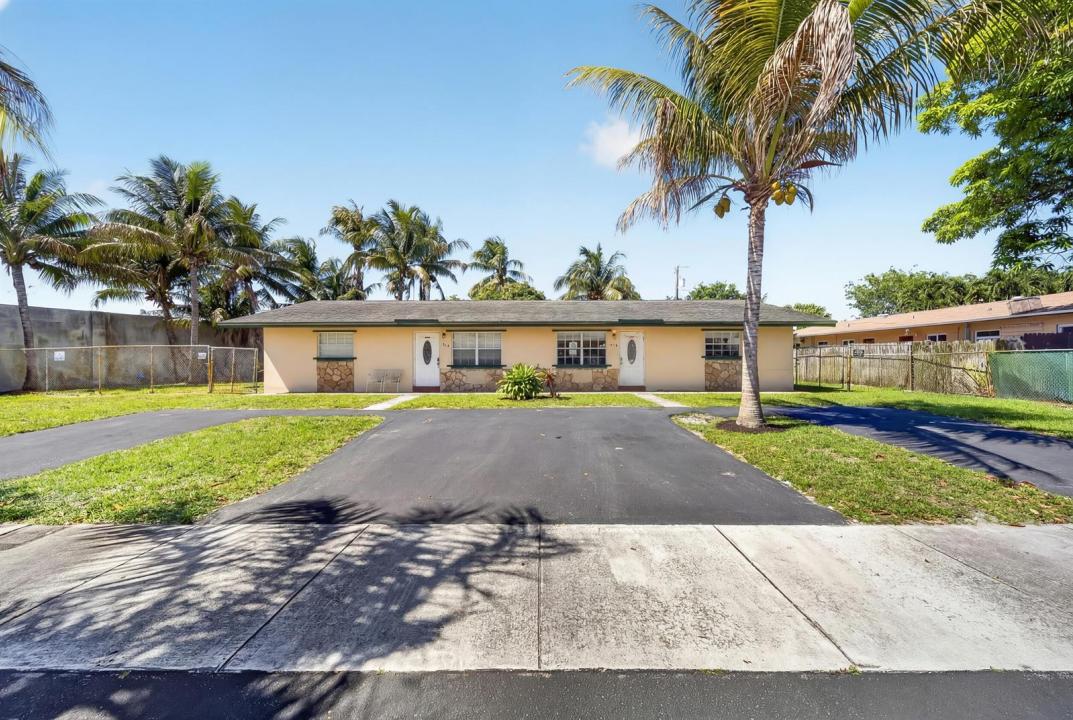 121 NW 56th Court 1-2, Oakland Park, Floride 33309, États-Unis