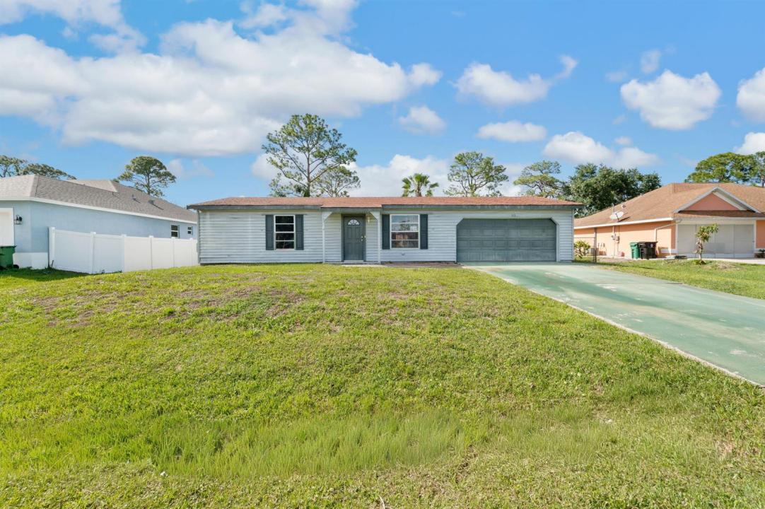 113 SW Starfish Avenue, Port St. Lucie, Floride 34984, États-Unis