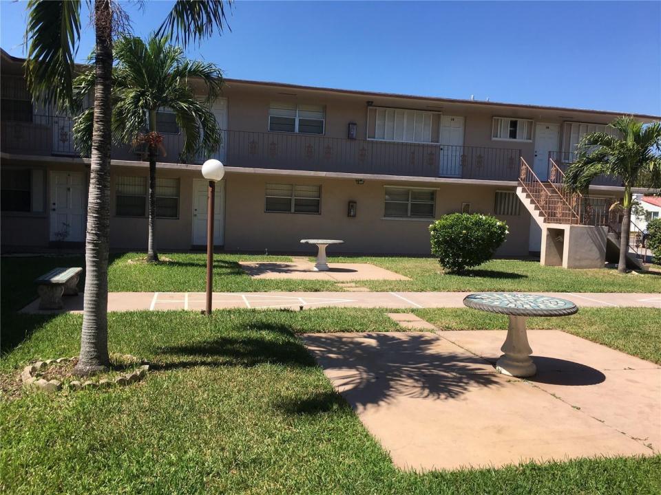 1710 Mckinley Street 5, Hollywood, Floride 33020, États-Unis