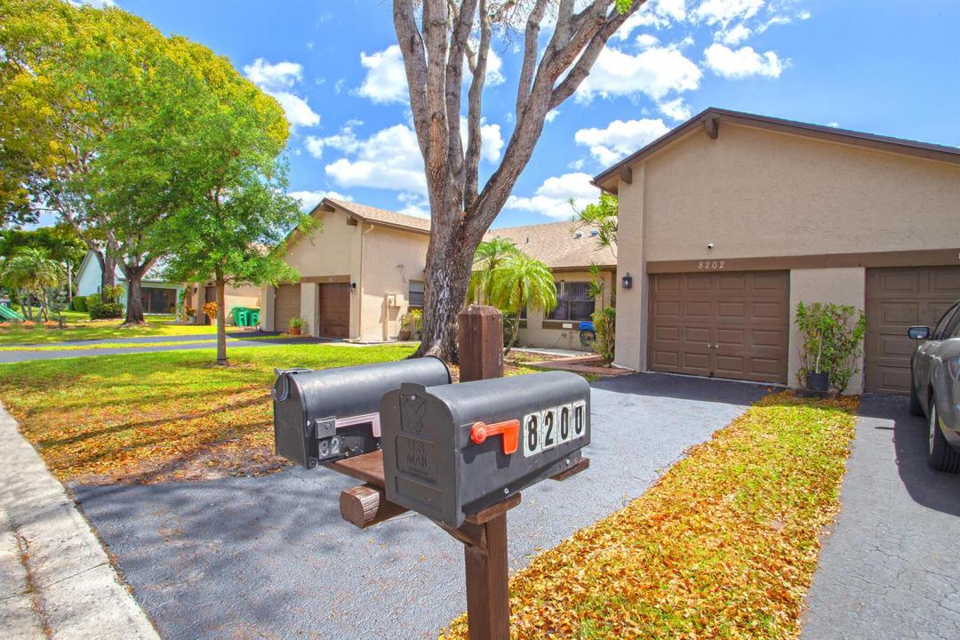 8202 NW 100th Drive, Tamarac, Floride 33321, États-Unis