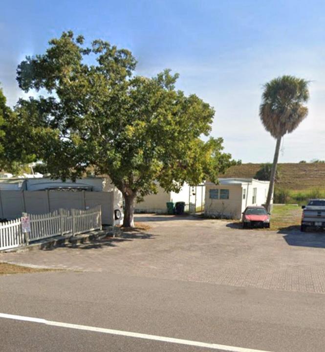 220 SE Us Highway 441, Okeechobee, Floryda 34974, USA