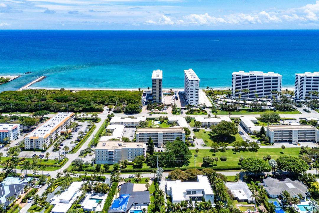 1299 S Ocean Boulevard R12, Boca Raton, Florida 33432, USA