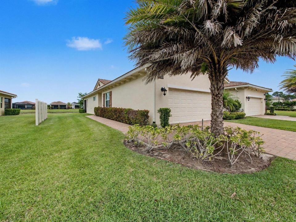 24072 SW Firenze Way, Port St. Lucie, Floride 34986, États-Unis