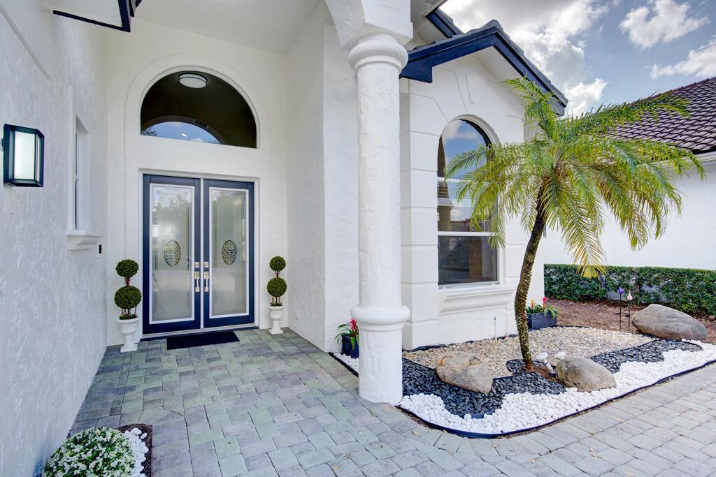 6646 Oakmont Way, West Palm Beach, Florida 33412, USA