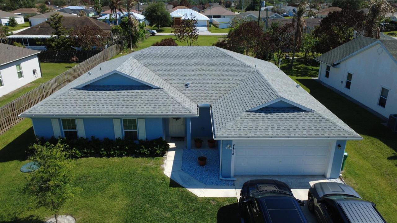 5425 NW Edgewater Avenue, Port St. Lucie, Floride 34983, États-Unis