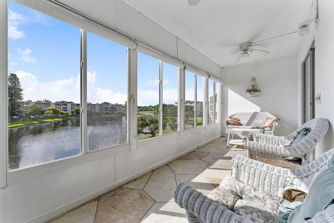 3027 Guildford B, Boca Raton, Florida 33434, USA
