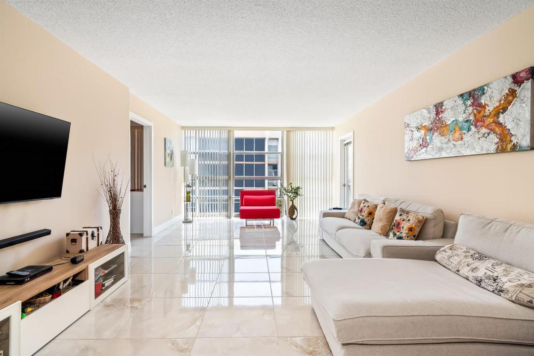 2000 Atlantic Shores Boulevard Apt 410, Hallandale Beach, Floride 33009, États-Unis