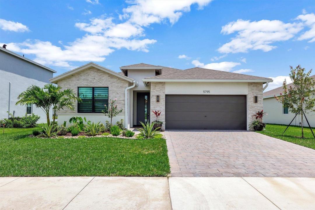 5795 SE Sky Blue Circle, Stuart, Floride 34997, États-Unis