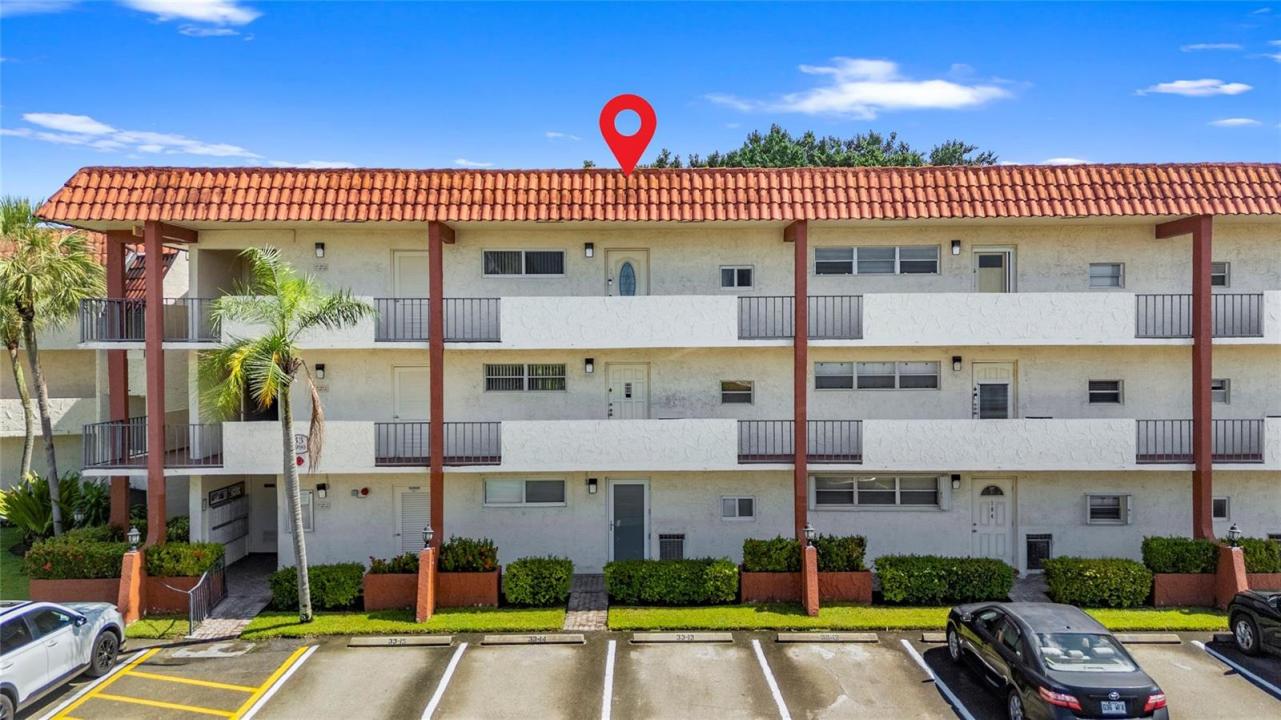 8990 S Hollybrook Boulevard Unit 305, Pembroke Pines, Floride 33025, États-Unis