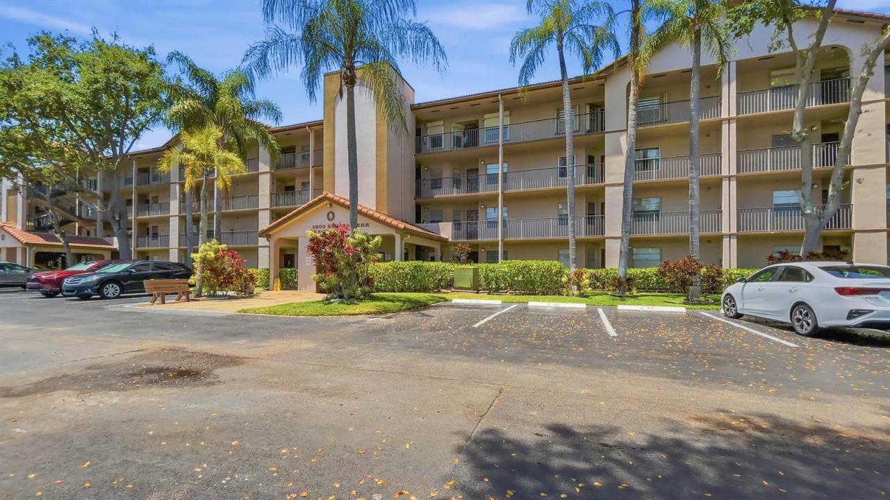 1200 SW 124th Terrace 208o, Pembroke Pines, Floryda 33027, USA