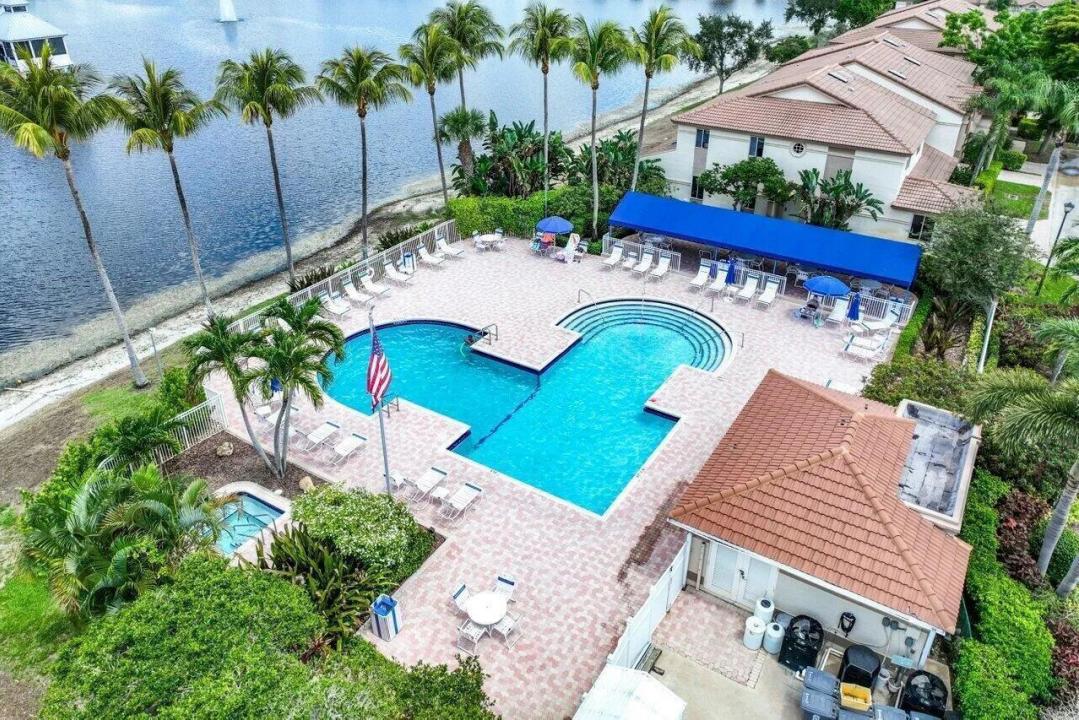 6698 Via Regina, Boca Raton, Floride 33433, États-Unis