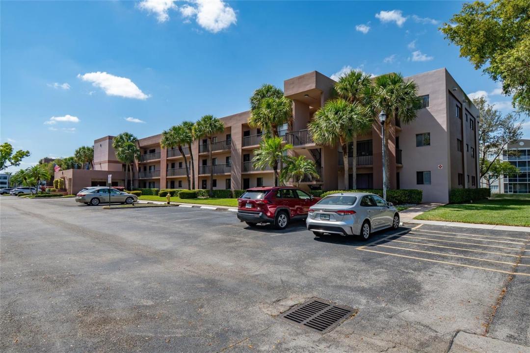 7448 Ashmont Circle 312, Tamarac, Florida 33321, USA