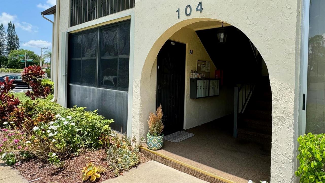 104 Lake Pine Circle A-1, Florida 33463, Stati Uniti