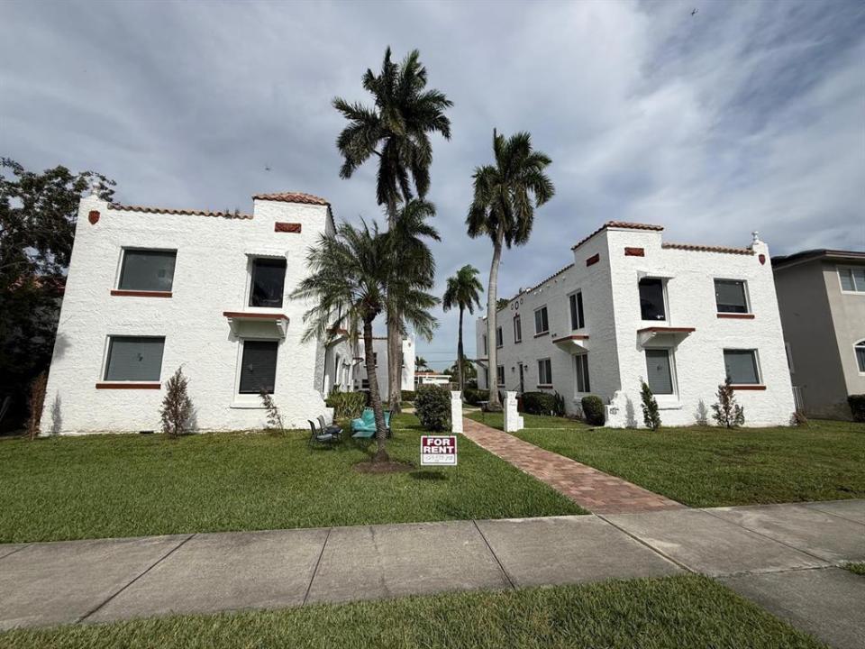 817 Tyler Street 1, Hollywood, Floride 33019, États-Unis