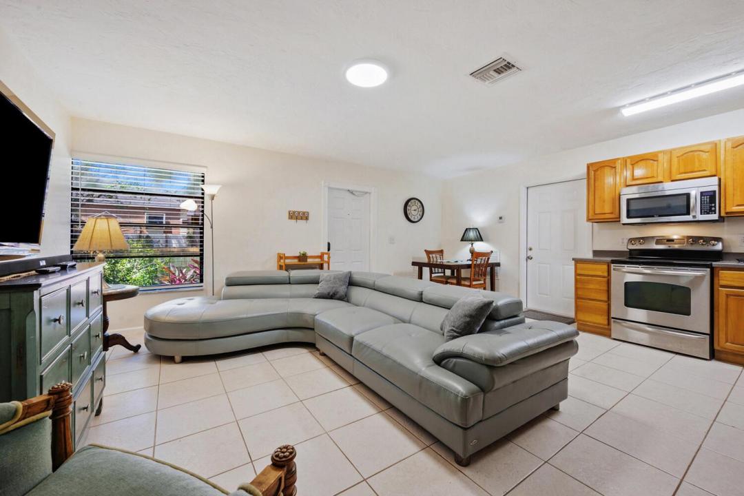 1718 Ridge Road 0, North Palm Beach, Florida 33408, USA
