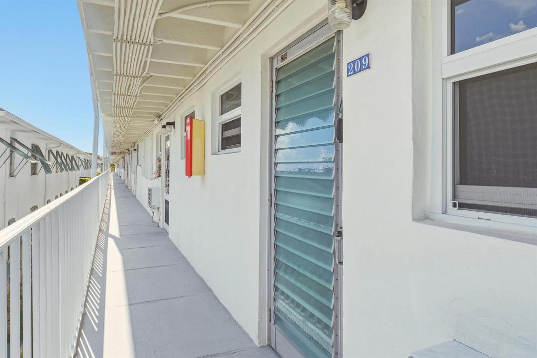 4001 S Ocean Boulevard 209, South Palm Beach, Floride 33480, États-Unis