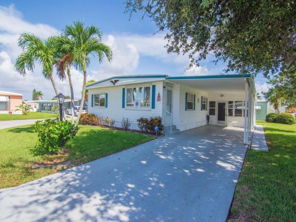 264 NE Cameo Way, Jensen Beach, Floride 34957, États-Unis