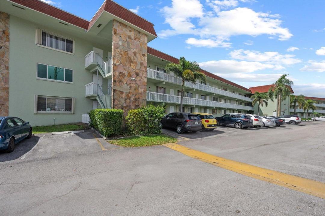 3300 Springdale Boulevard 202, Palm Springs, Floride 33461, États-Unis