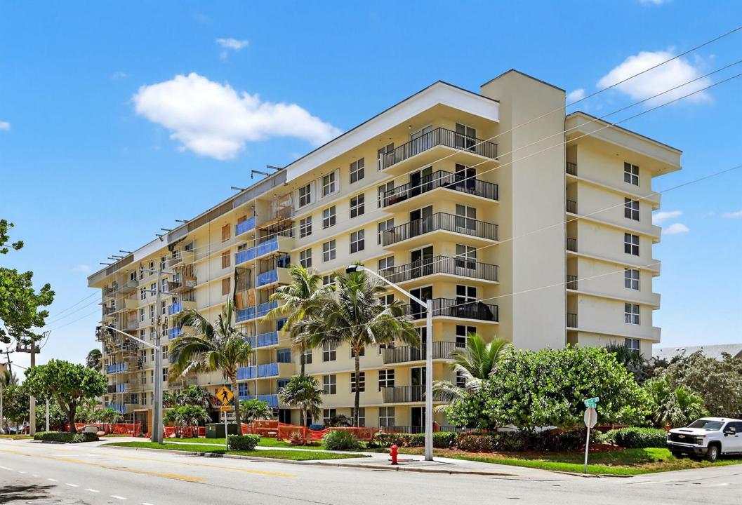 1009 N Ocean Boulevard 312, Pompano Beach, Florida 33062, USA