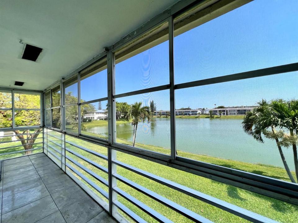 136 Somerset G, West Palm Beach, Floride 33417, États-Unis