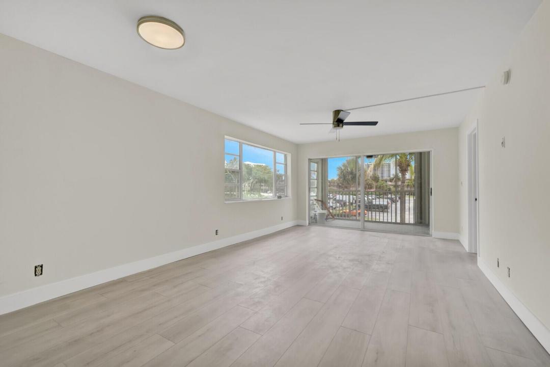 3201 NE 8th Street 206, Pompano Beach, Floride 33062, États-Unis