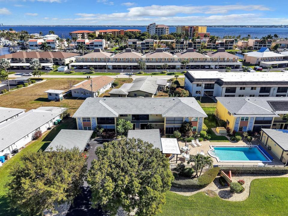 4021 SE 19th Avenue 201, Cape Coral, Floride 33904, États-Unis