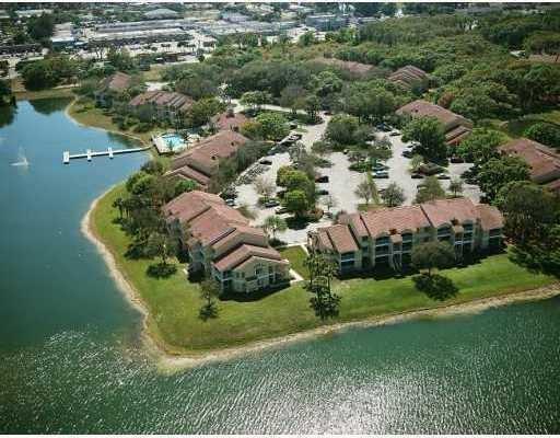 2465 NW 33rd Street 1516, Oakland Park, Floryda 33309, USA