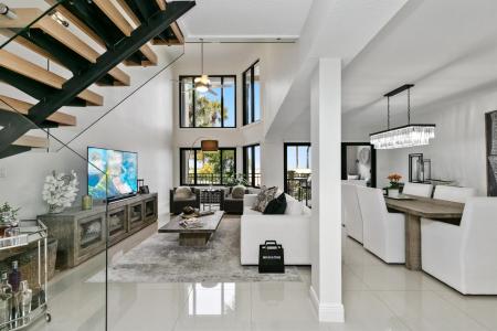 665 SE 21st Avenue 104, Deerfield Beach, 佛罗里达州 33441, 美国