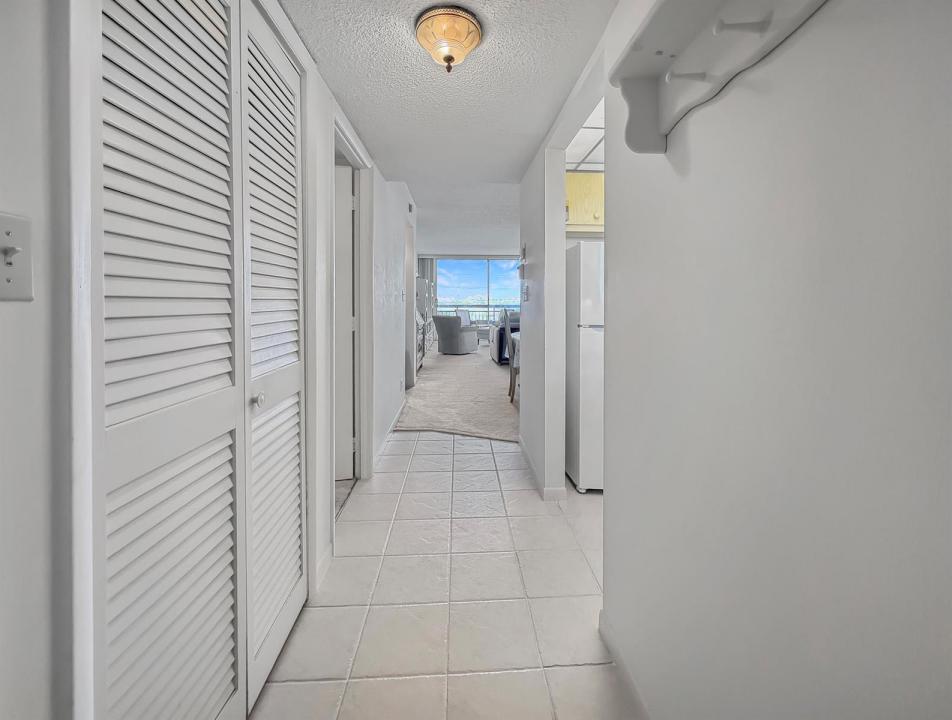 555 NW 4th Avenue 401, Boca Raton, Florida 33432, Stati Uniti